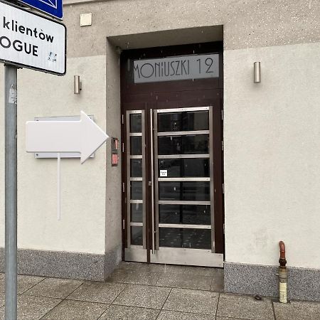 Apartamenty Centrum Zameldowanie 24H Katoviçe Dış mekan fotoğraf