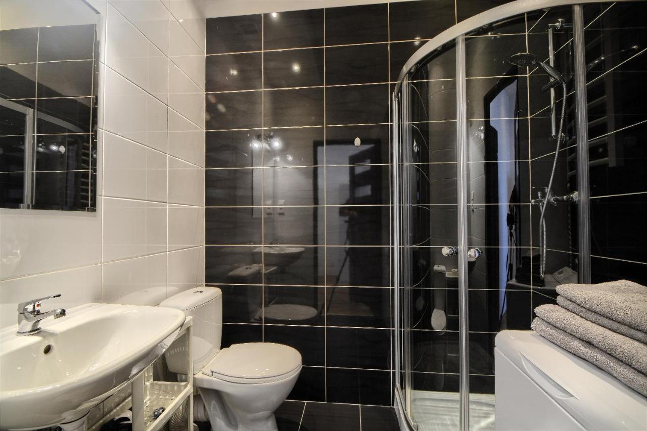 Apartamenty Centrum Zameldowanie 24H Katoviçe Dış mekan fotoğraf