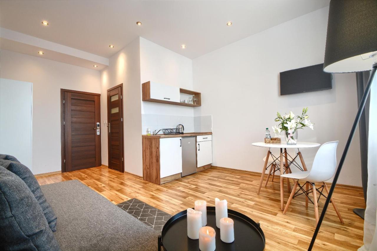 Apartamenty Centrum Zameldowanie 24H Katoviçe Dış mekan fotoğraf